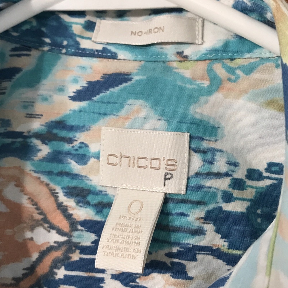 Chicos NO IRON Art To Wear Abstract Button Down Blouse EUC Sz 4/6 Petite - Picture 6 of 8